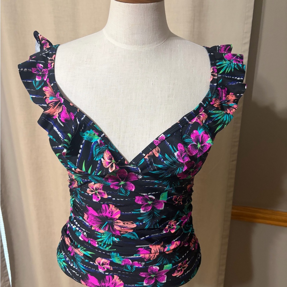 Hilor black Floral Ruffle V Neck tankini swim suit top size 8